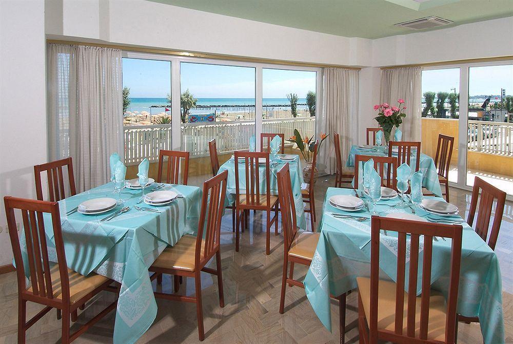 Hotel Carnaby Rimini Dış mekan fotoğraf