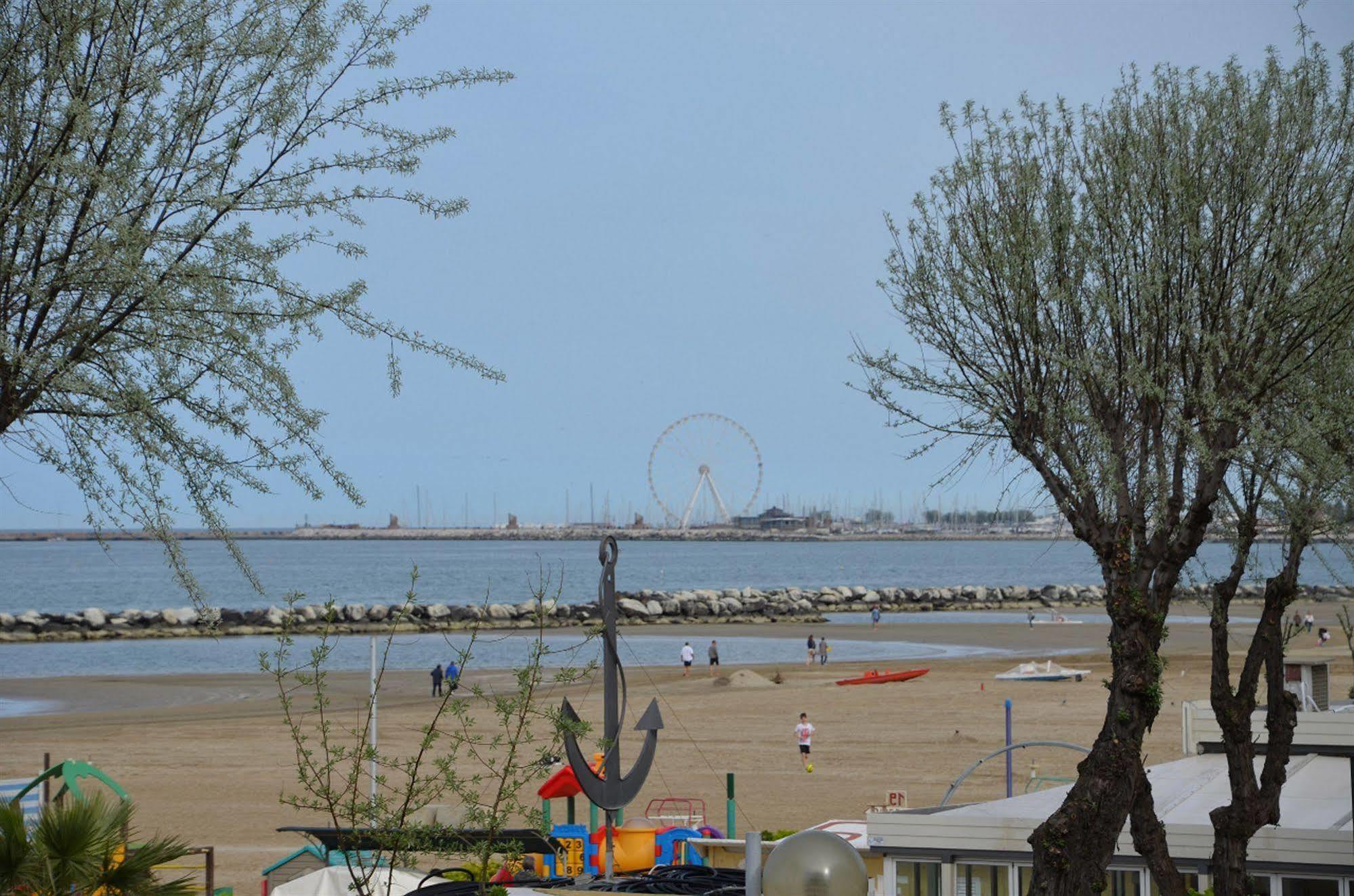 Hotel Carnaby Rimini Dış mekan fotoğraf